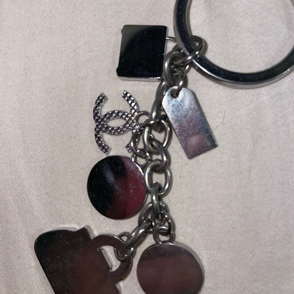 Chanel Beauty Keychain or Handbag Charm! Multi charm! EUC - Picture 8 of 8